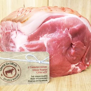 Pork shoulder roasting joint